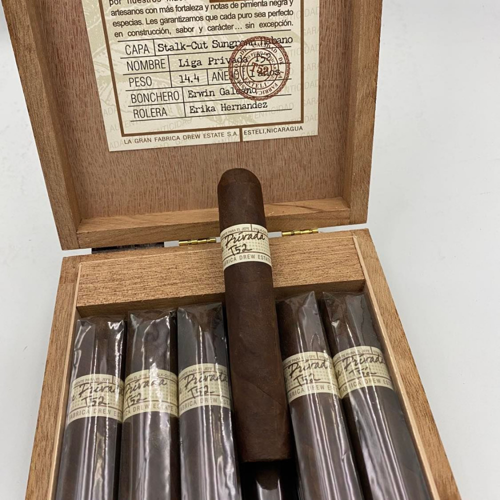 Drew Estate Liga Privada T52 Robusto