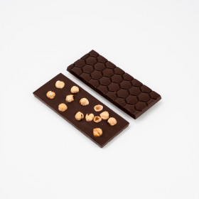 Mørk chokolade med hasselnødder