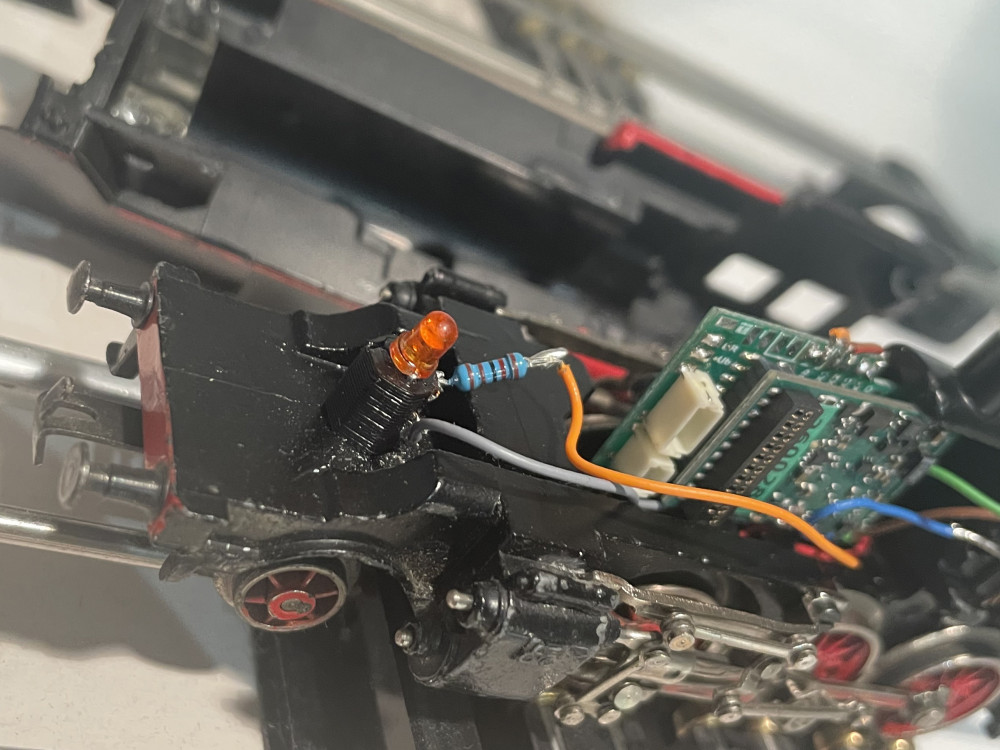 LED + holder til Märklin 3000, 3003, 3031 m.fl. uden sokkel til pære