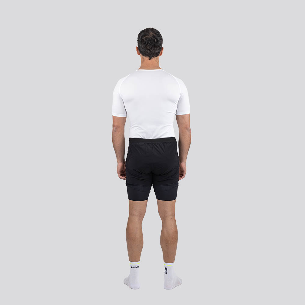 Essentials Shorts Men