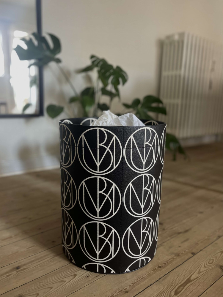 Birger No.1962 Darling Monogram Bin Bag