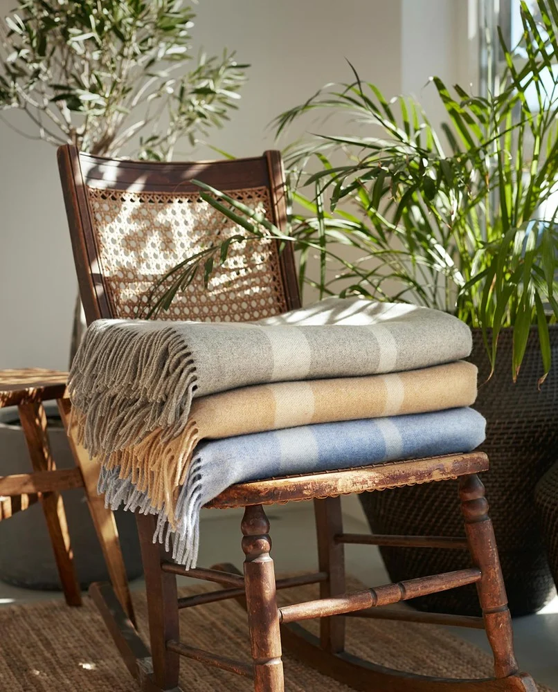 Lexington Hotel wool throw, beige/white