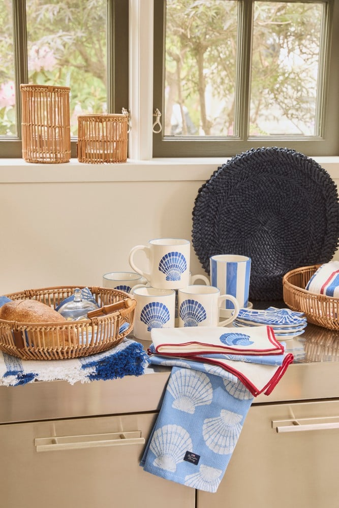 Lexington Viskestykke i økologisk bomuldsjacuard med skaller, blå/hvid