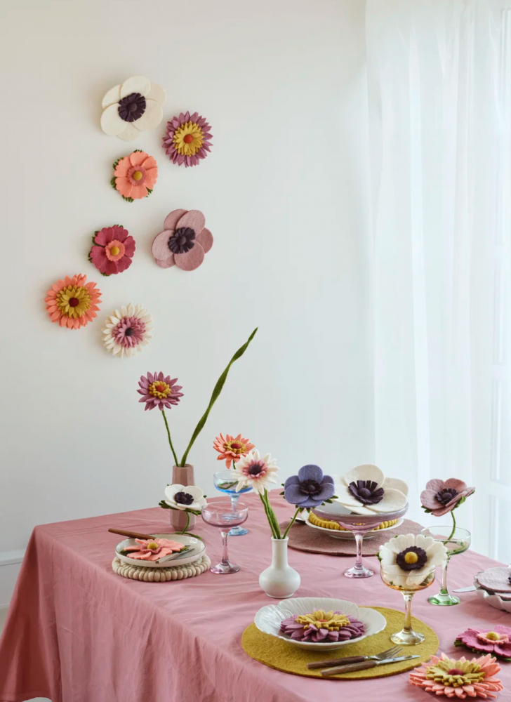Gry og Sif gerbera i filt, Light Peach – 30 cm