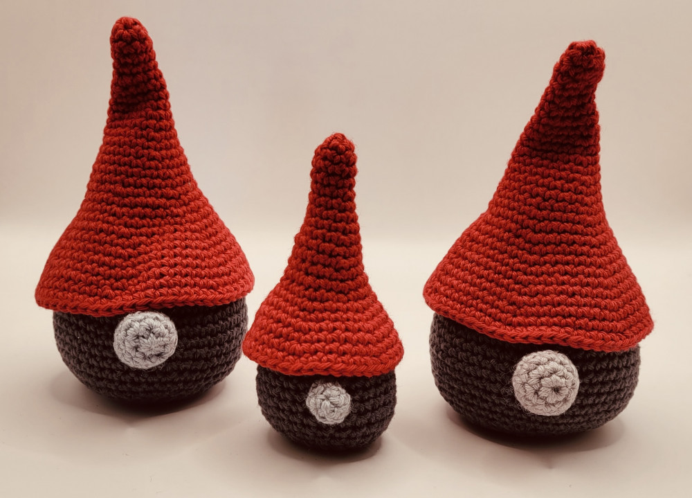 Hæklet gnom lille, rød