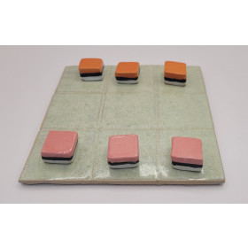 Keramik lakridskonfekt kryds og bolle, sart grøn spilleplade