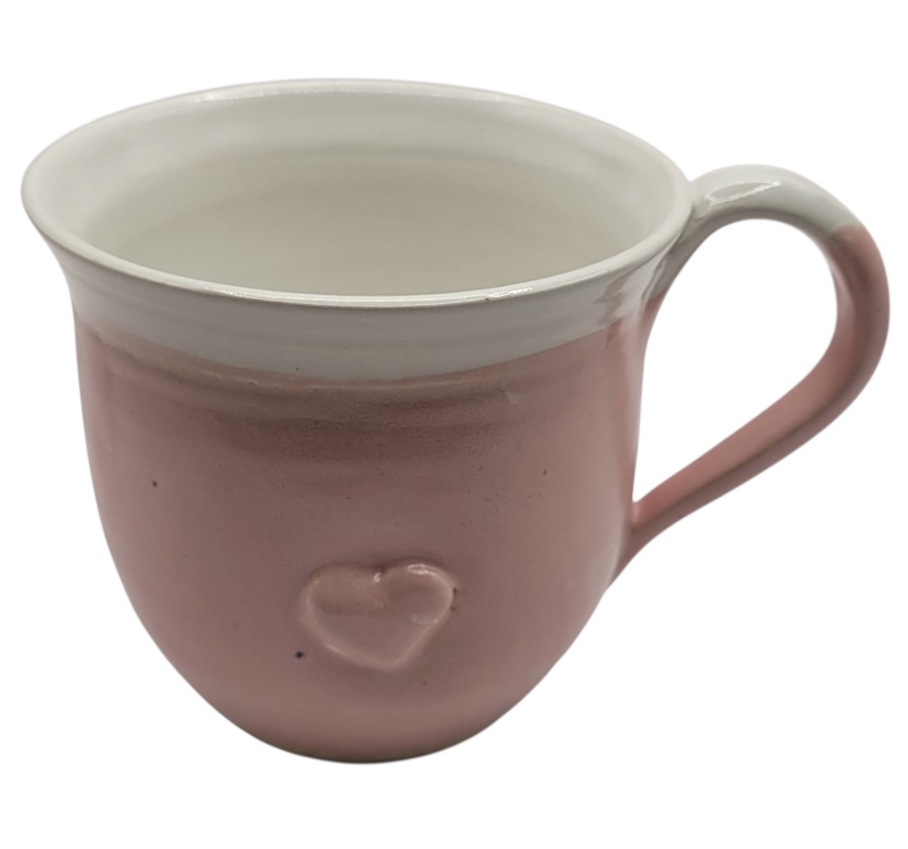 Krus i keramik med hjerte
