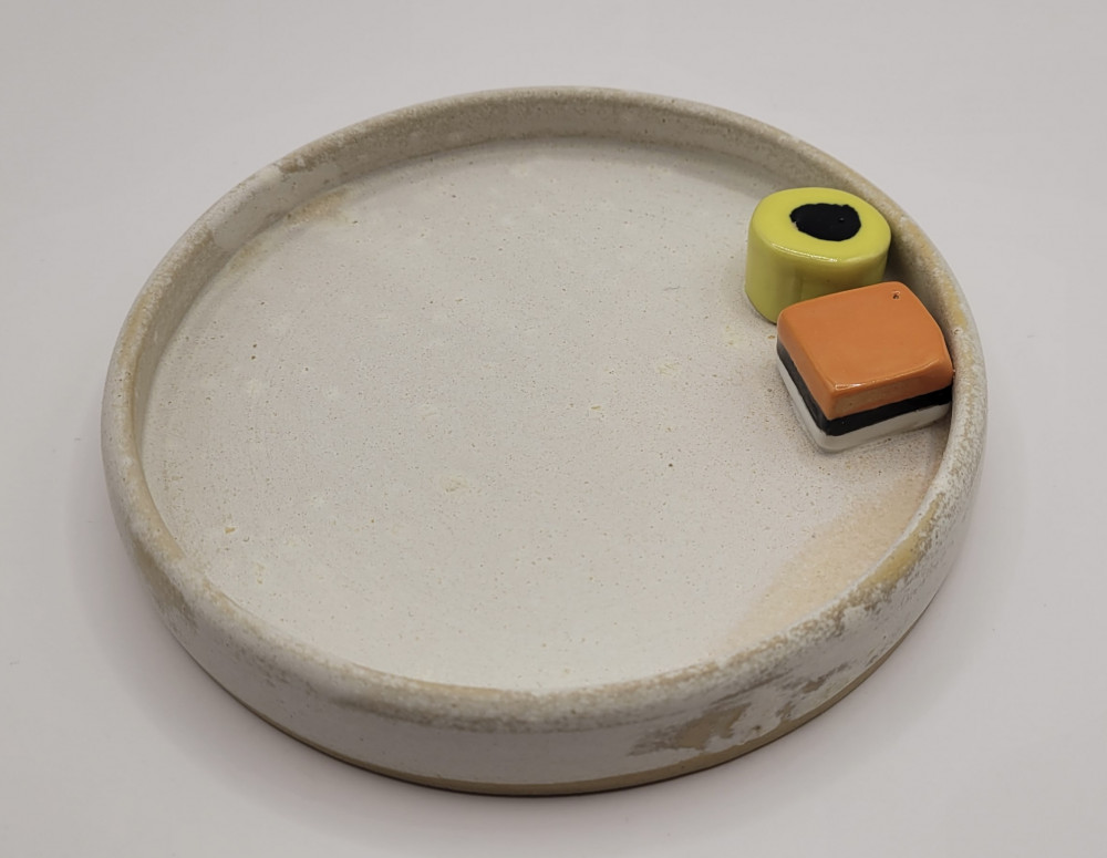 Lakridskonfekt mini fad, råhvid og mat