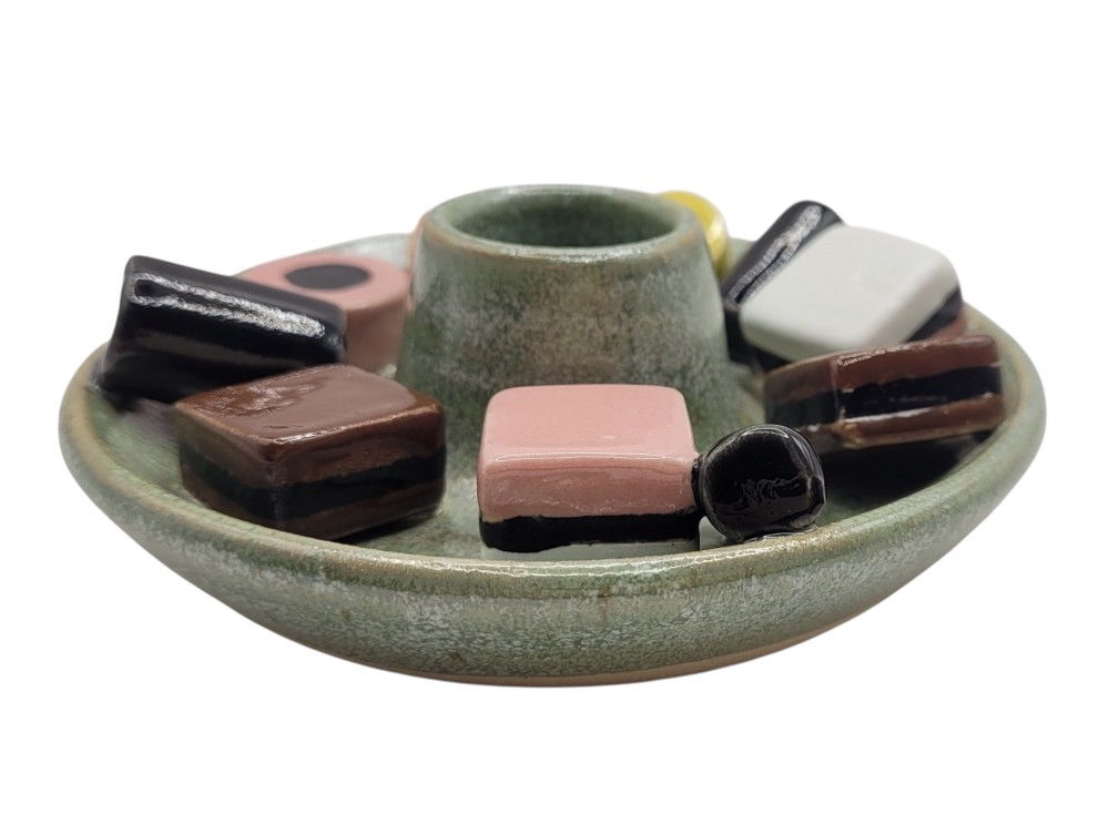 Lysestage med lakridskonfekt, grøn