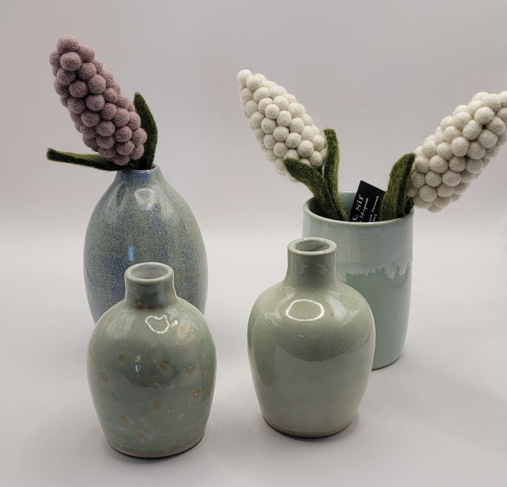 Minivase keramik, grøn og gul