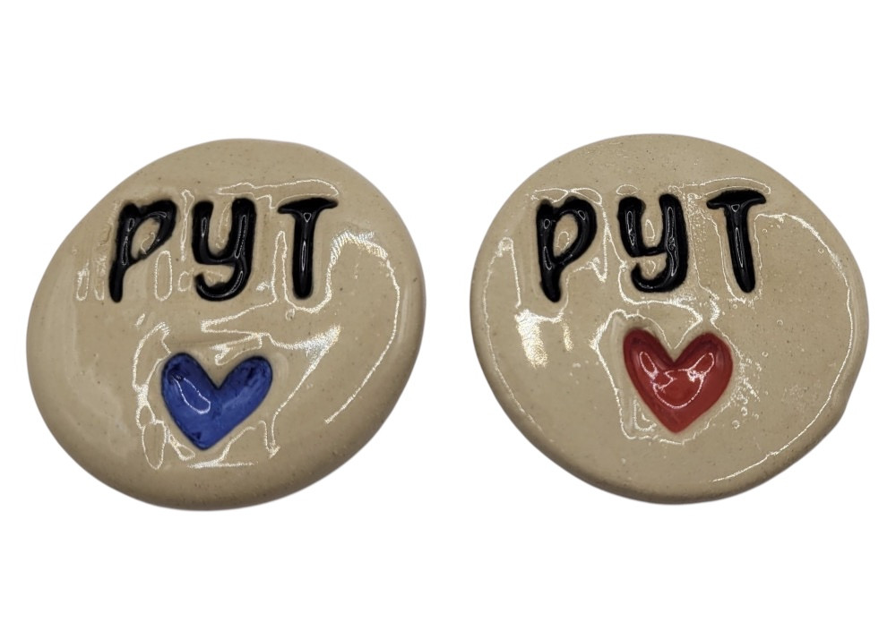 PYT-knap i keramik med magnet - blåt hjerte