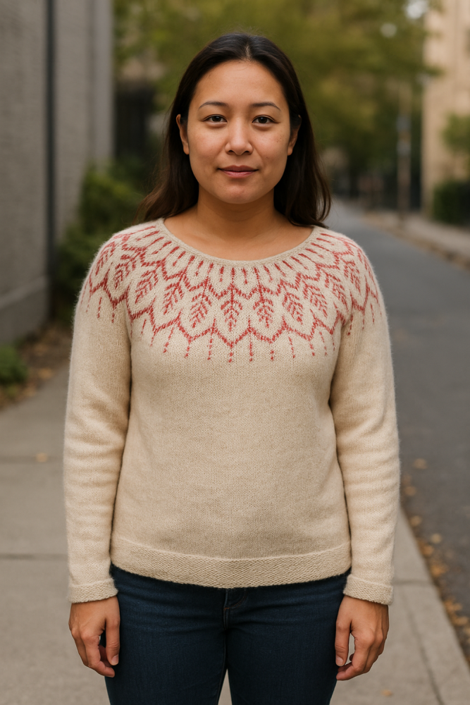 striksweater hvid med lyserød mønster