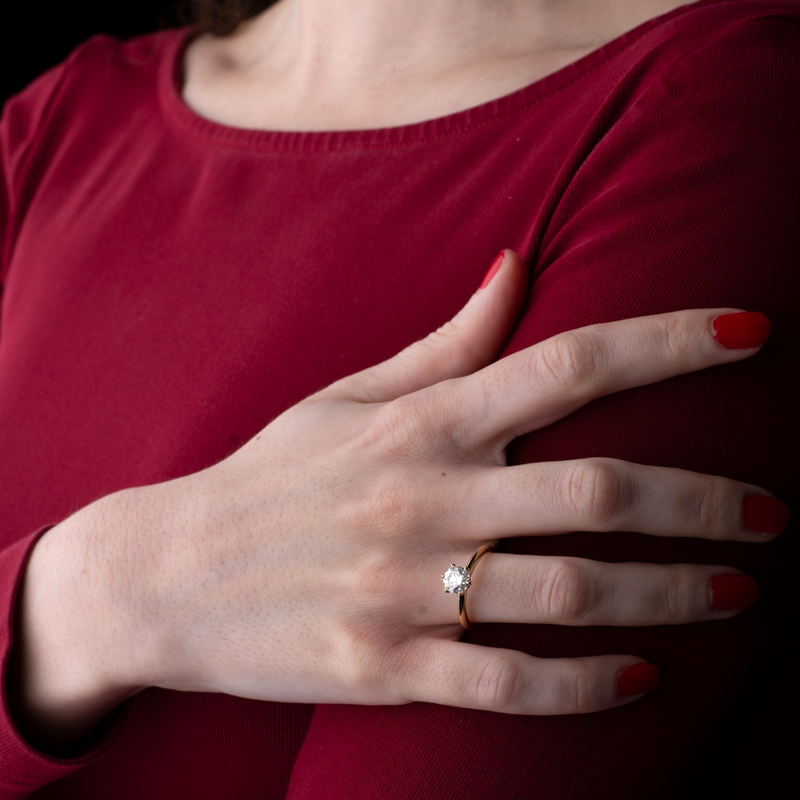 “Diana” – 18KT Prinsessering, 0.37tcw