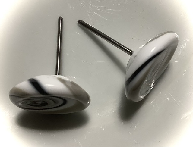 Osteknapper, grå/sort