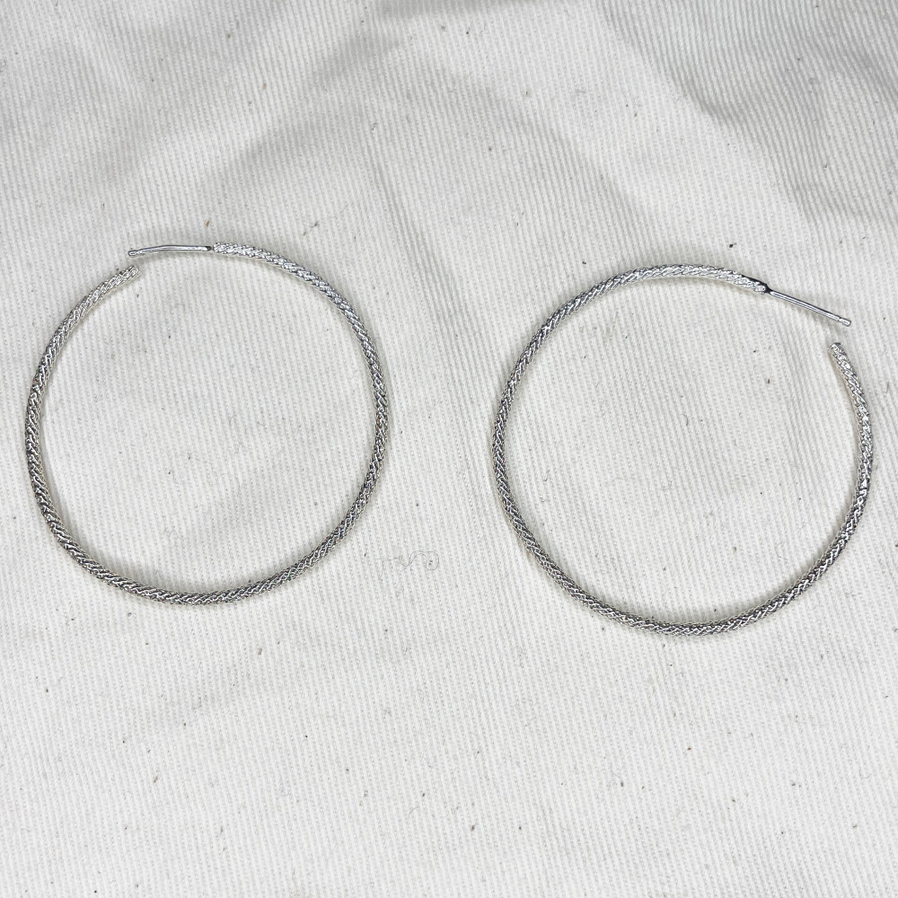 Shimmer hoops