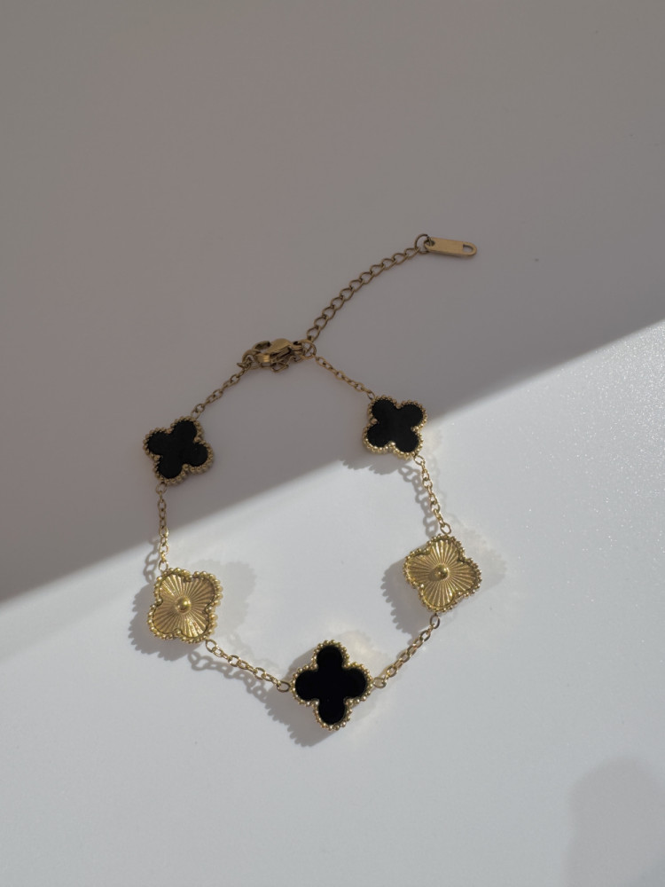 Kløver armbånd guld og sort 
