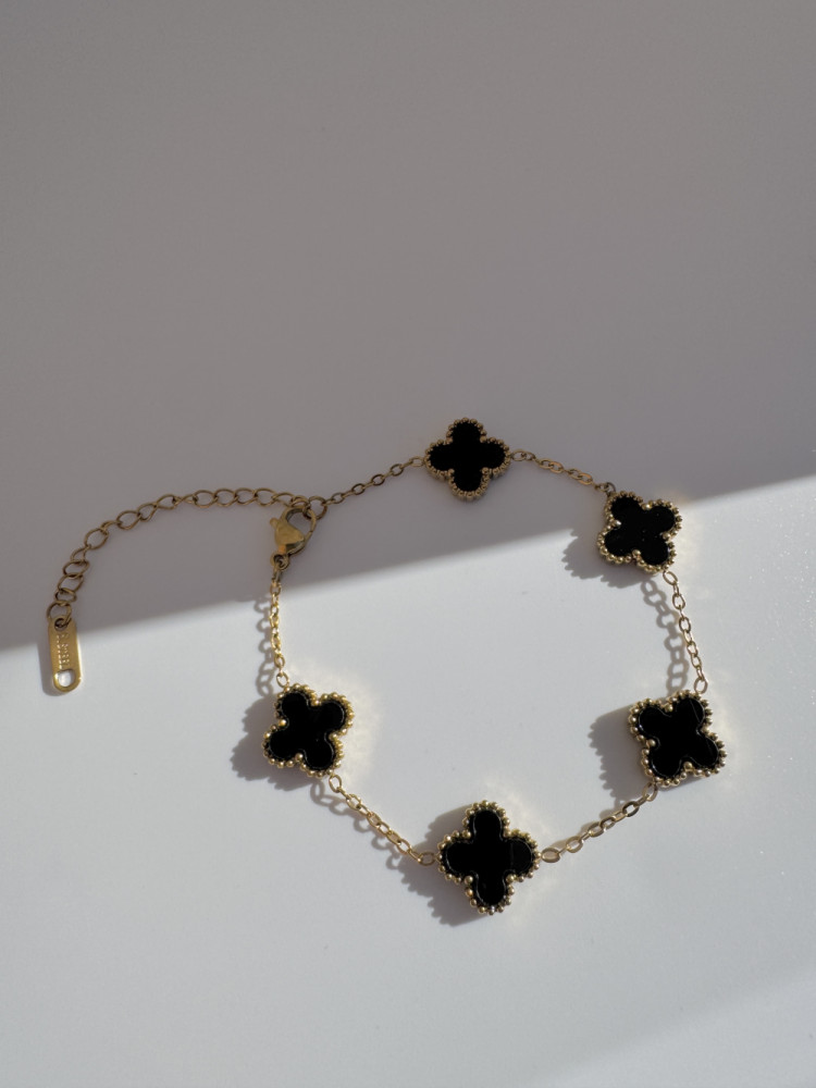Kløverarmbånd sort 