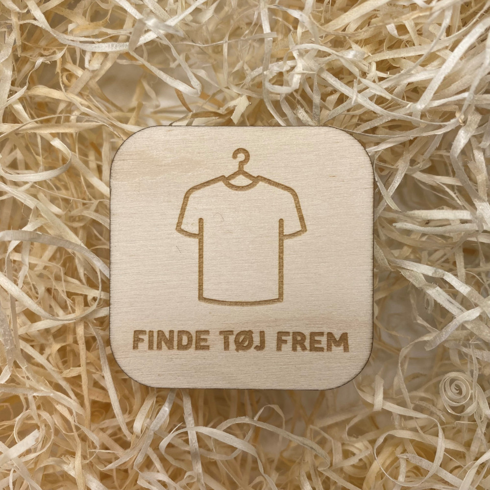 TØJ FREM | Woodenfactory