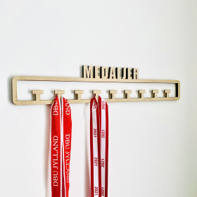 Medaljeholder med eller uden navn