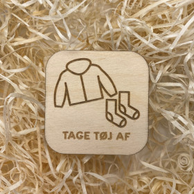 TAGE TØJ AF, SÆT