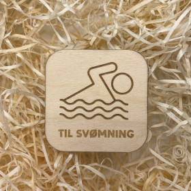 TIL SVØMNING