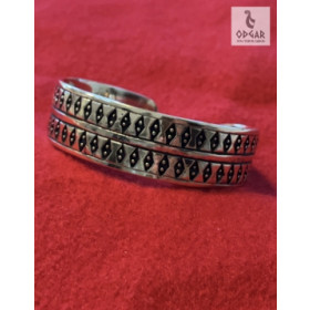 Armring viking i bronze, efter fund på Gotland i Sverige, 2cm