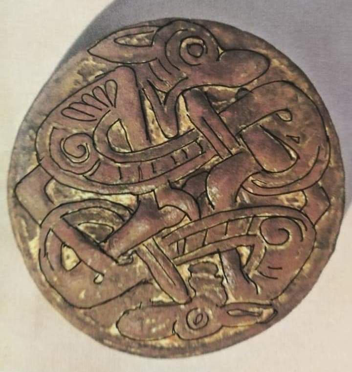 Broche i sølv, Jellingstil, Børglum kloster aug. 2023