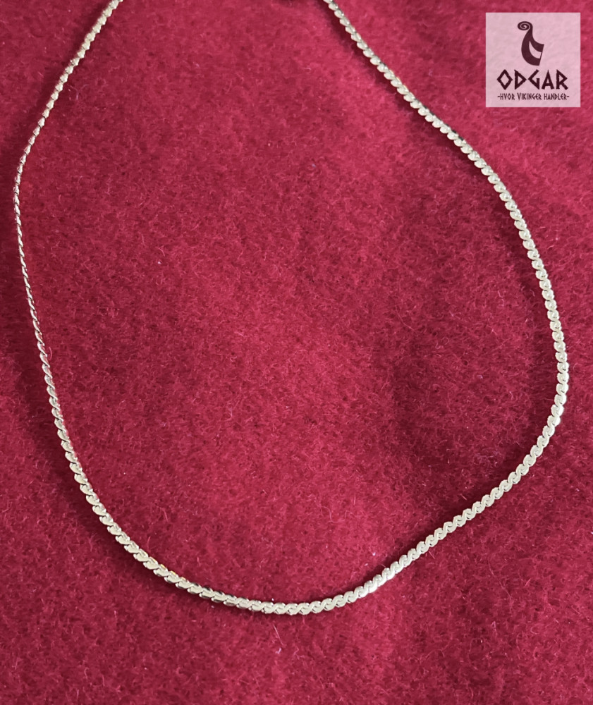 "NU TID" Halskæde 45cm kæde. 18k guld PVD 