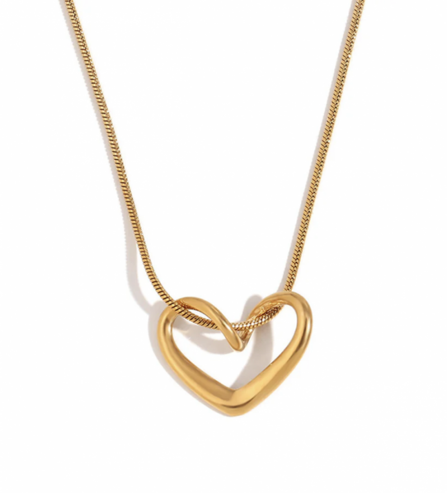 "NU TID" Halskæde med hjerte vedhæng 18k guld PVD