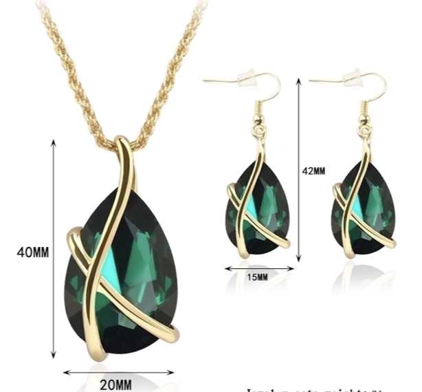 "NU TID" Halskæde SÆT med ørehæng røde vanddråbe zirkoner 18k guld PVD 