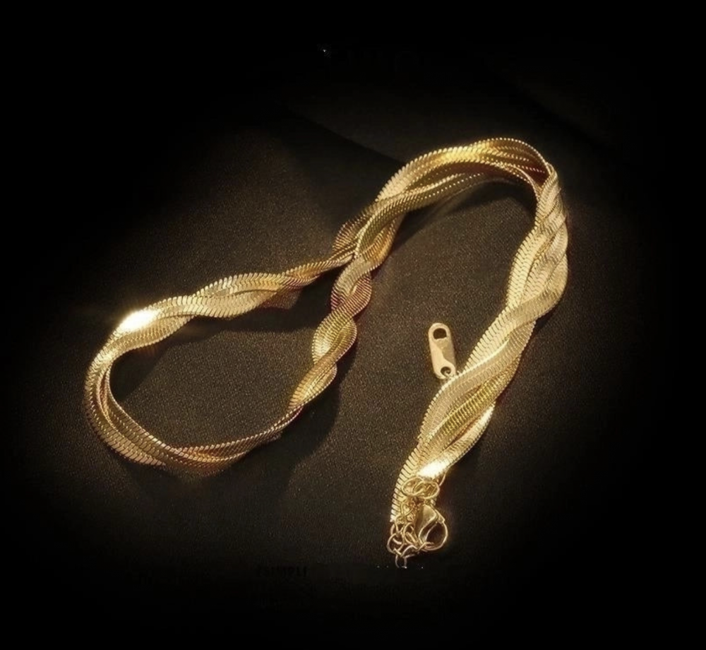 "NU TID" Halskæde flad vintage snoet. 18k guld PVD 