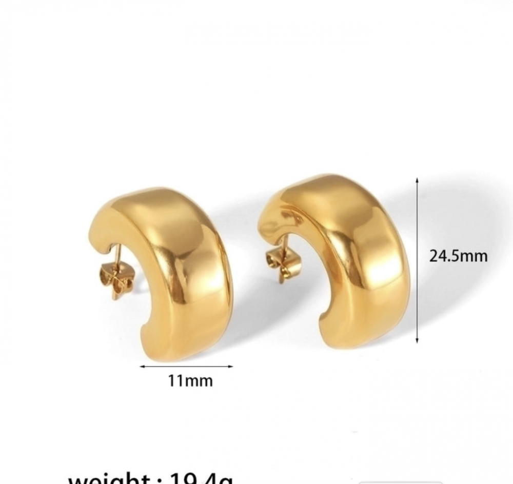 "NU TID" Halv Creol bred Ørehæng oval, 18k guld PVD