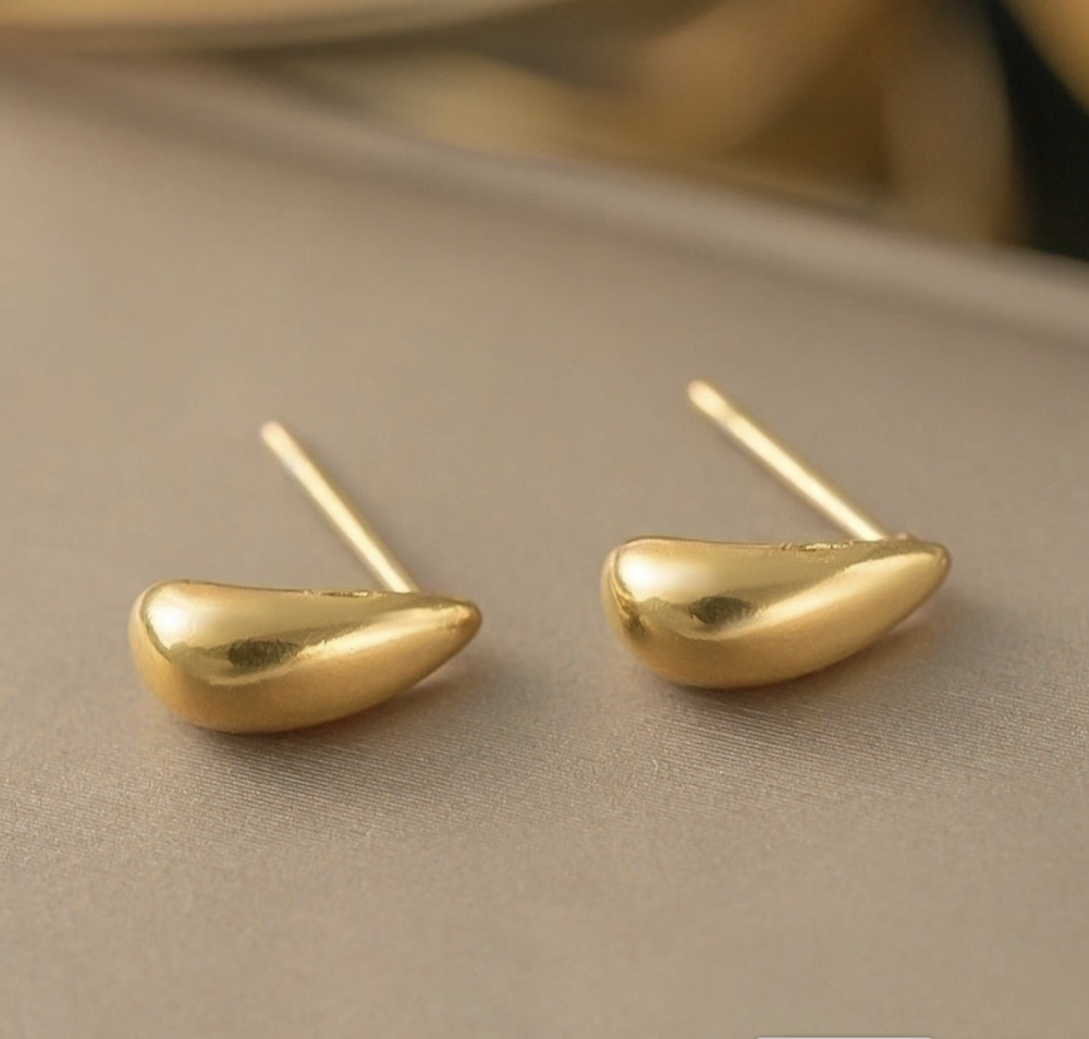 "NU TID" Ørehæng dråbe 18k guld PVD