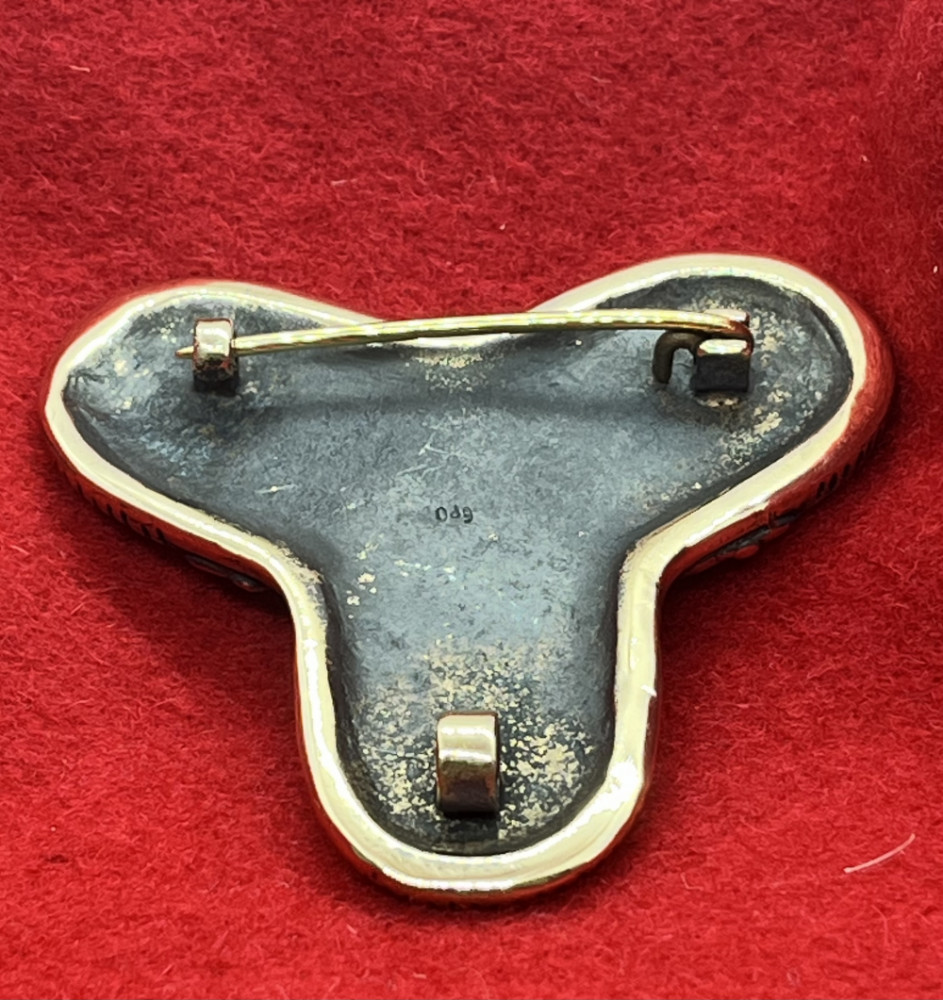 Treflige broche i bronze, fra Gure (Hedemark) i Norge