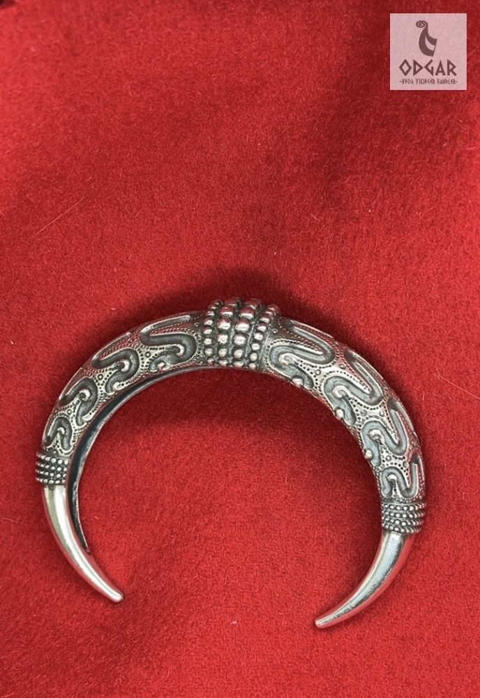 Vikinge armring i sølv, efter fund på Falster ved Orupgård. 