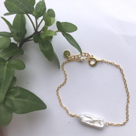 Biwa Pearl Bracelet