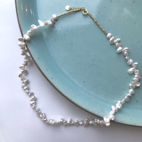 Pearly Necklace // Exclusive