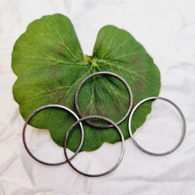 Metalring, sort, 2cm
