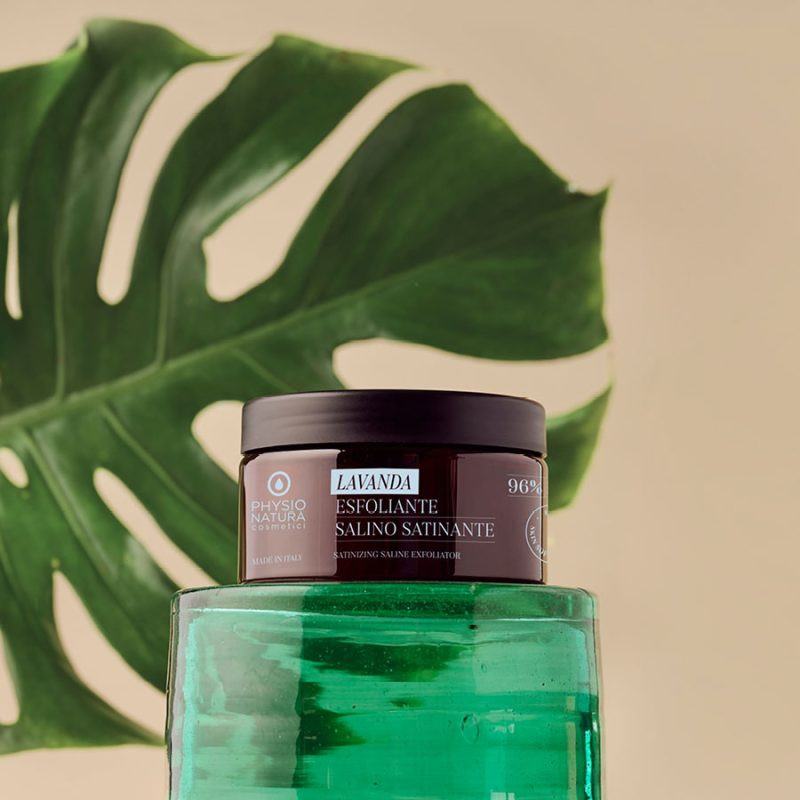 Lavanda Satinizing saline exfoliator 250 ml.
